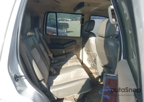 2006 Ford Explorer Eddie Bauer из США, поврежденный, VIN 1FMEU64E66ZA26475